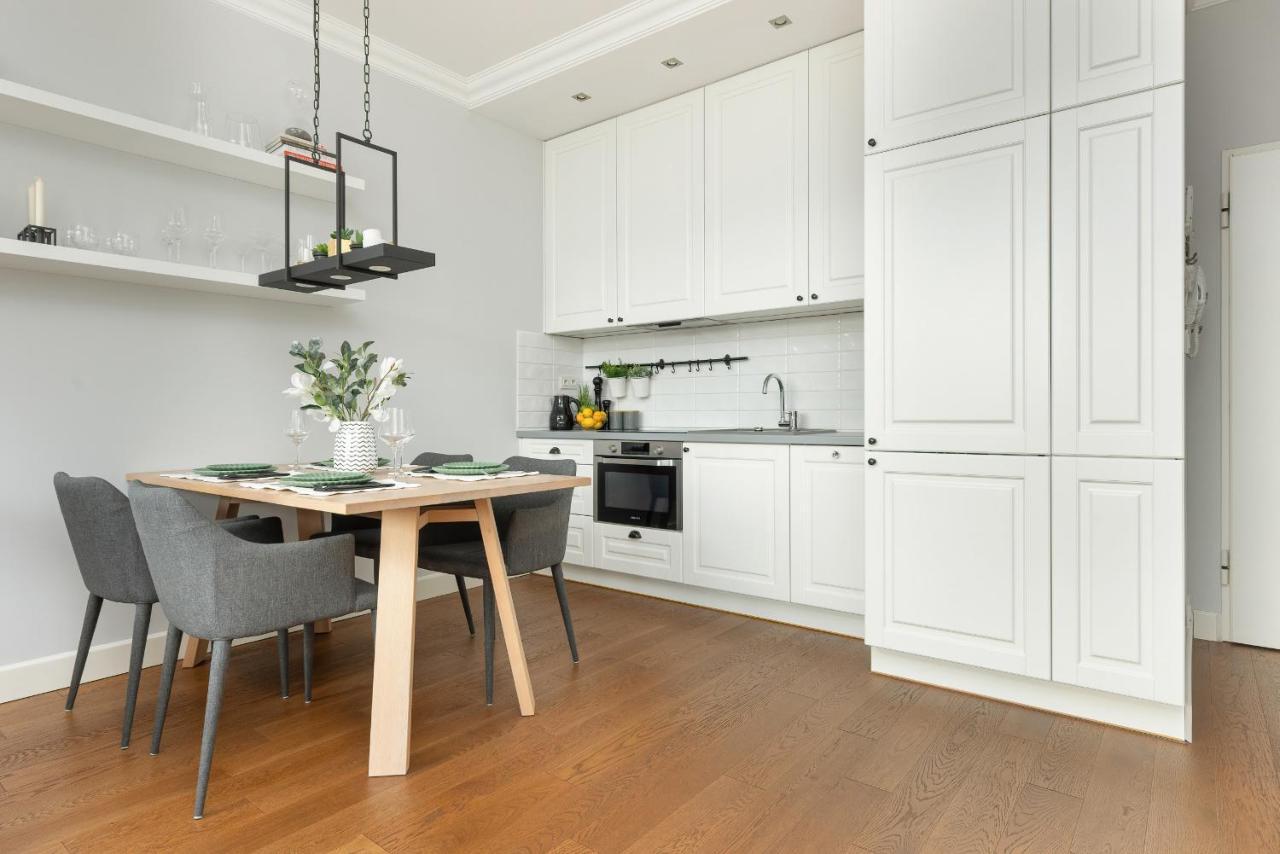 Cozy Apartment Gieysztora Wilanow By Noclegi Renters Варшава Екстериор снимка